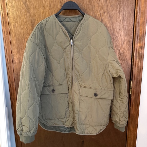 Zara olive green quilted puffer reversible jacket - Picture 3 of 5